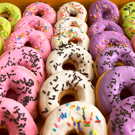 ขนมอบสดใหม่ในพัทยา - โดนัทจากเบเกอรี่โฮมเมด ยัมมี่ยิ้ม - ขายส่งและขายปลีกขนม