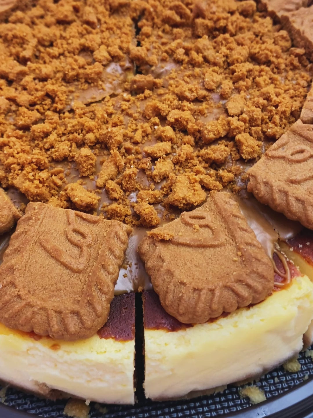 อร่อย สดใหม่ ชีสเค้กโลตัสบิสคอฟโฮมเมด สั่งออนไลน์ที่เบเกอรี่ Yummy Yim พร้อมบริการจัดส่งถึงบ้าน